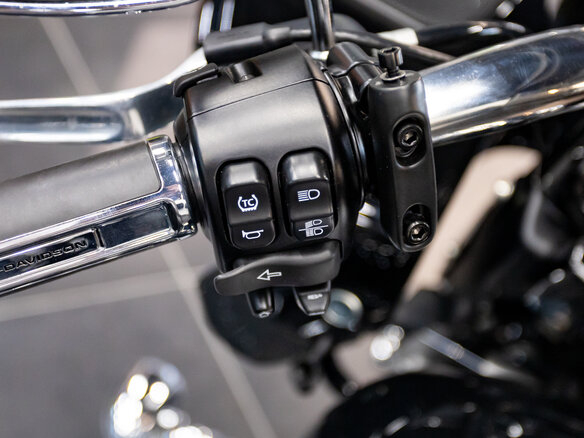 2023 Harley-Davidson Road Glide 3, чёрный, 3790000 рублей - вид 22