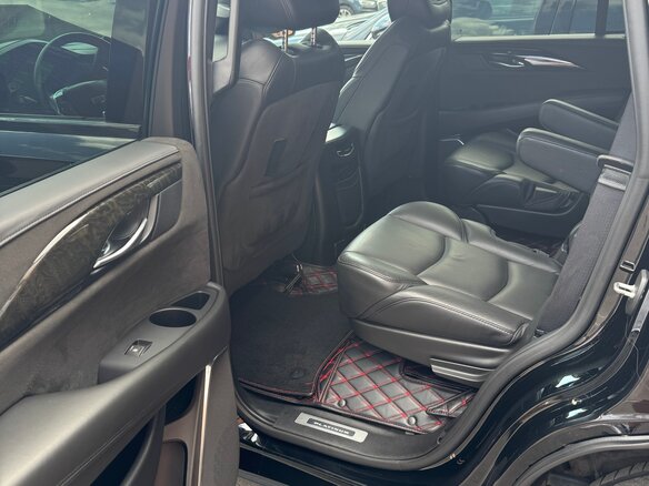2018 Cadillac Escalade IV, чёрный, 5100000 рублей - вид 6