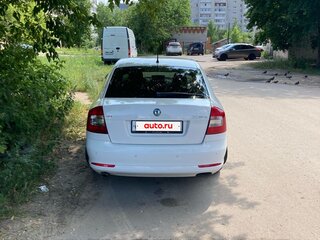 2012 Skoda Octavia II (A5) Рестайлинг, белый, 600000 рублей, вид 3