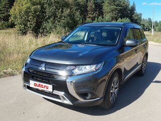 2021 Mitsubishi Outlander III Рестайлинг 3, серый, 2350000 рублей, вид 1