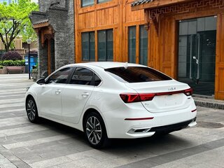 2023 Kia K3 II (China Market) Рестайлинг, белый, 1635000 рублей, вид 4