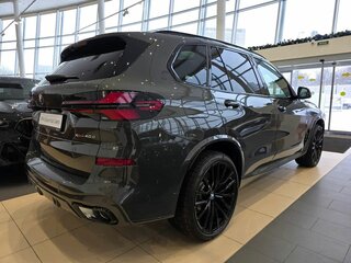 2025 BMW X5 40d IV (G05/G18) Рестайлинг, серый, 15500000 рублей, вид 4