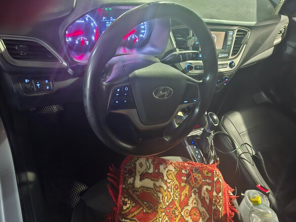 2019 Hyundai Solaris II, белый, 980000 рублей - вид 6