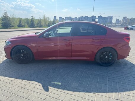 2022 BMW 1 серии 120i III (F52) Рестайлинг, красный, 1850000 рублей, вид 5
