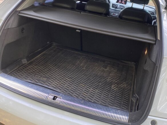 2012 Audi Q3 I (8U), белый - вид 9