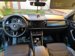 2017 Skoda Kodiaq I, серый, 2650000 рублей, вид 5