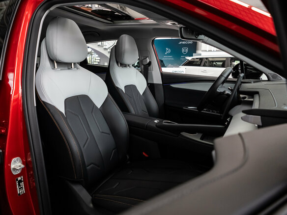 2026 Omoda C5 I Рестайлинг, красный, 2399000 рублей - вид 33