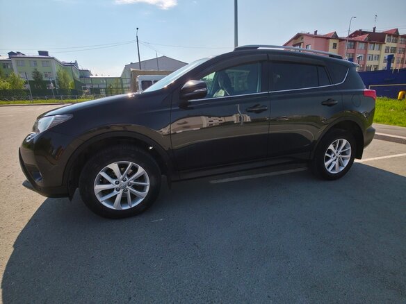 2015 Toyota RAV4 IV (XA40), коричневый, 2270000 рублей - вид 4