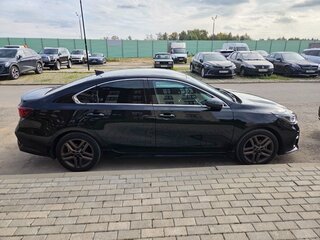 2021 Kia Cerato IV, чёрный, 1900000 рублей, вид 4