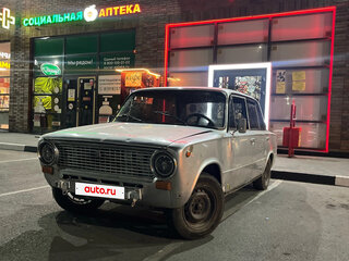1975 Lada (ВАЗ) 2101 21011, серебристый, 60000 рублей, вид 1