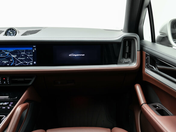 2023 Porsche Cayenne III Рестайлинг, серый, 12890000 рублей - вид 22