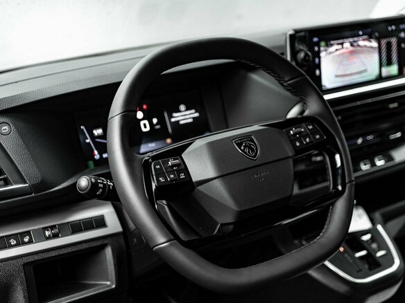 2025 Peugeot Traveller Long I Рестайлинг, серый, 6990000 рублей - вид 20