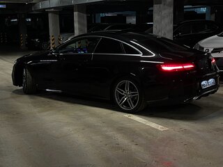 2020 Mercedes-Benz E-Класс 200 V (W213, S213, C238), чёрный, 3990000 рублей, вид 5