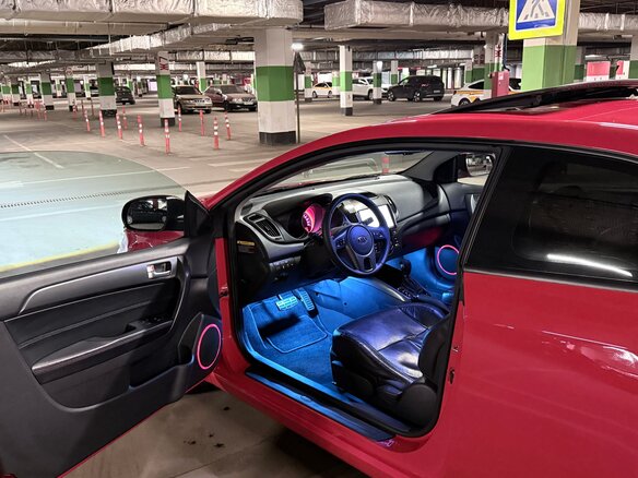 2011 Kia Cerato Koup II, красный - вид 14