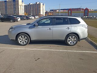 2013 Mitsubishi Outlander III, серебристый, 1480000 рублей, вид 4