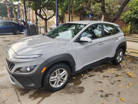 2023 Hyundai Kona I Рестайлинг, серебристый, 1950000 рублей, вид 5