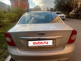 2008 Ford Focus II Рестайлинг, серебристый, 280000 рублей, вид 3