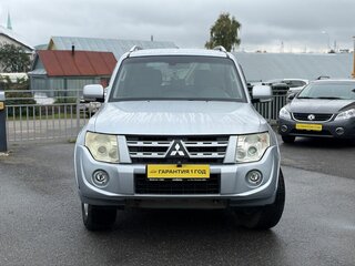 2010 Mitsubishi Pajero IV, серебристый, 1300000 рублей, вид 2