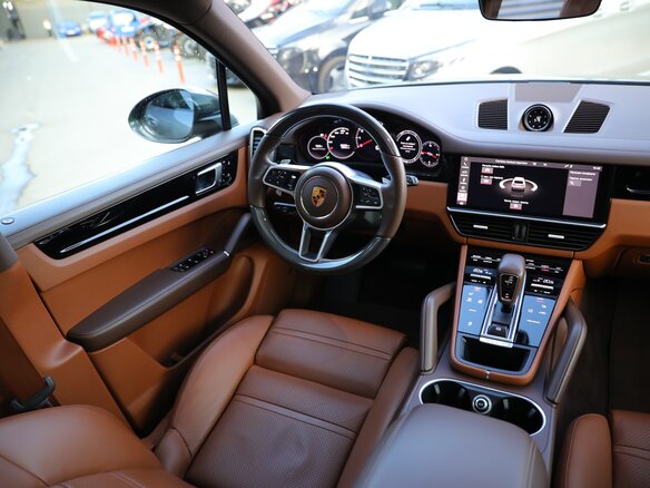 2020 Porsche Cayenne III, серый, 8690000 рублей - вид 30