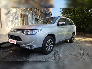 2013 Mitsubishi Outlander III, серебристый, 1460000 рублей, вид 4
