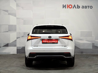 2020 Lexus NX 200 I Рестайлинг, белый, 3645000 рублей, вид 5