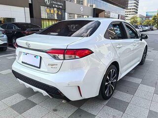 2022 Toyota Levin XII (E210) Рестайлинг, белый, 1325000 рублей, вид 5