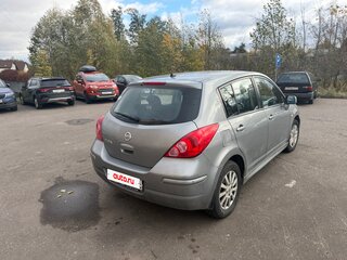 2013 Nissan Tiida I Рестайлинг, серебристый, 550000 рублей, вид 5