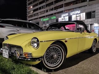 1969 MG MGB, жёлтый, 2400000 рублей, вид 2
