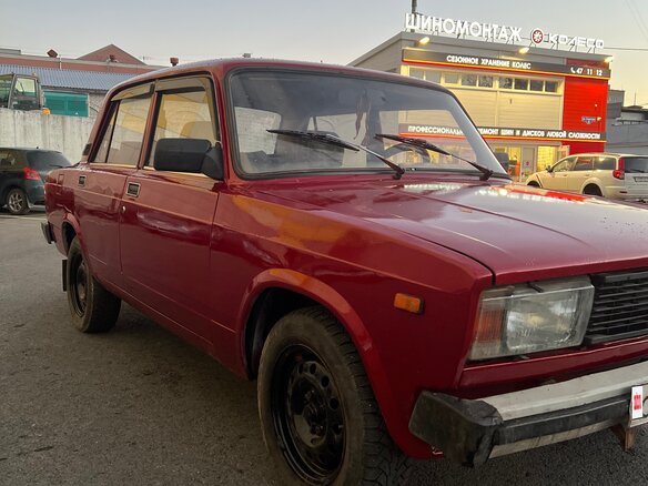 1990 Lada (ВАЗ) 2105, красный, 140000 рублей - вид 1