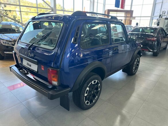 2026 Lada (ВАЗ) Niva Legend Sport I, чёрный, 1752000 рублей - вид 5