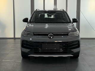 2026 Volkswagen Tharu XR, серый, 3800000 рублей, вид 2