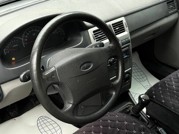 2011 Lada (ВАЗ) Priora I, серебристый, 250000 рублей - вид 17