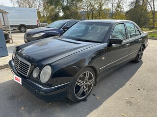 1999 Mercedes-Benz E-Класс 200 II (W210, S210), чёрный, 470000 рублей, вид 2