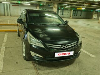 2015 Hyundai Solaris I Рестайлинг, чёрный, 600000 рублей, вид 1