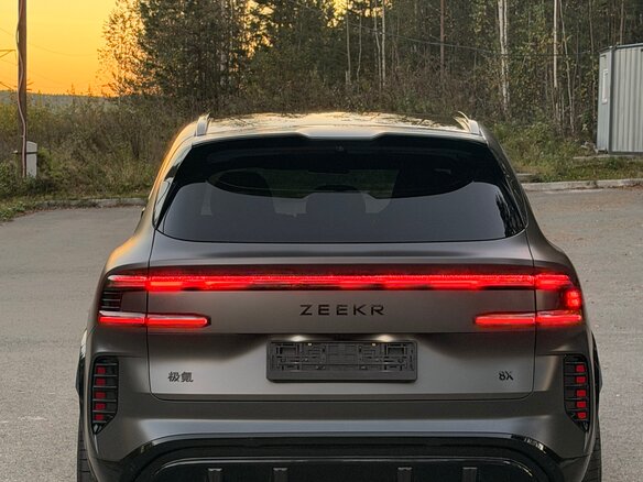 2026 Zeekr 8X Dawn, серый, 12550000 рублей - вид 6