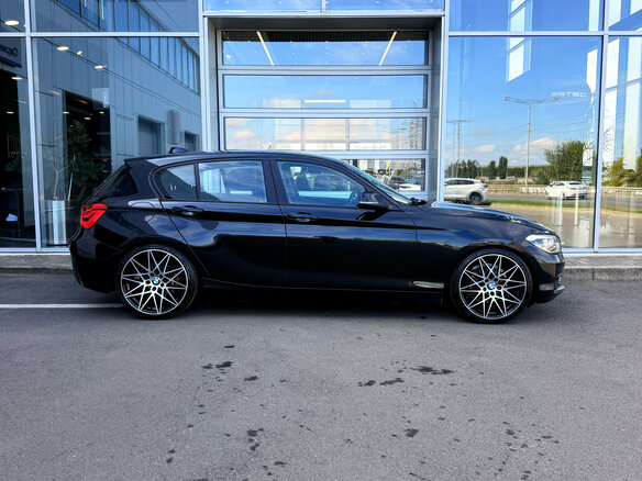 2017 BMW 1 серии 118i II (F20/F21) Рестайлинг, чёрный - вид 5