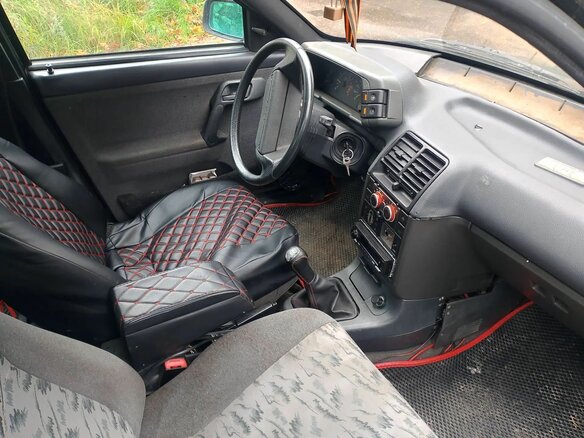2006 Lada (ВАЗ) 2112, серый, 110000 рублей - вид 8