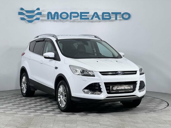 2015 Ford Kuga II, белый - вид 2