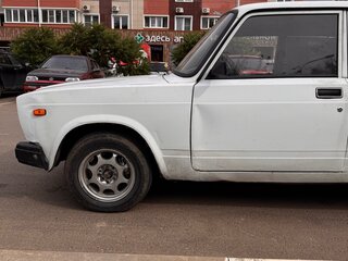 2002 Lada (ВАЗ) 2107, белый, 100000 рублей, вид 4