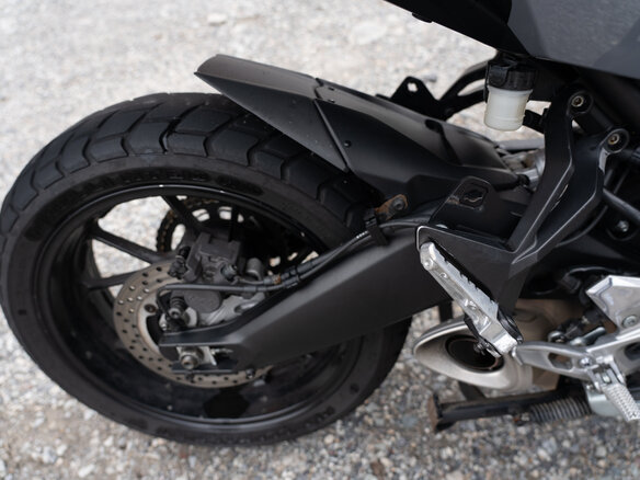 2018 Yamaha MT-09 Tracer (FJ-09), серый, 750000 рублей - вид 19