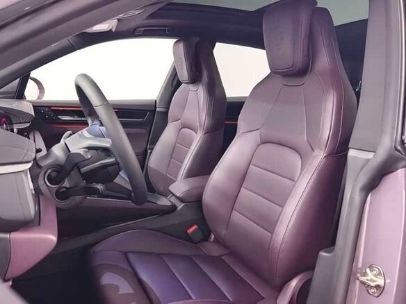 2025 Porsche Macan II, фиолетовый, 9540000 рублей - вид 6