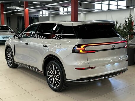 2026 Changan Qiyuan Q07 31.7 kWh, серебристый, 3798000 рублей, вид 4