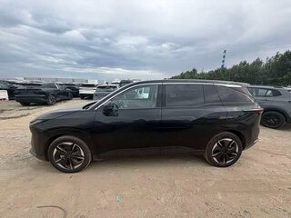 2026 Toyota bZ3X 50 kWh, чёрный, 2790098 рублей, вид 4