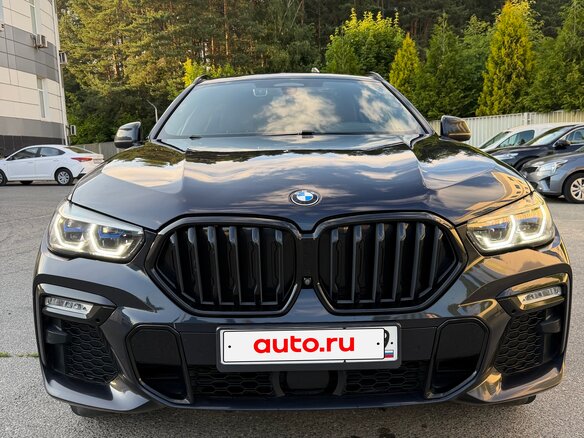 2021 BMW X6 30d III (G06), синий - вид 2