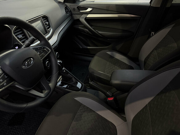 2024 Lada (ВАЗ) Vesta I Рестайлинг (NG), белый, 1299000 рублей - вид 8
