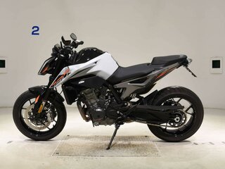 2023 KTM 790 Duke, серый, 847000 рублей, вид 1