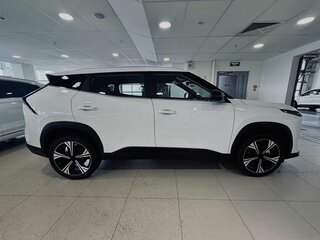 2026 Geely Cityray, белый, 3341990 рублей, вид 4