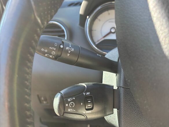 2012 Peugeot 308 I Рестайлинг, коричневый, 399000 рублей - вид 25