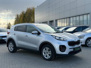 2017 Kia Sportage IV, серебристый, 1675000 рублей, вид 2