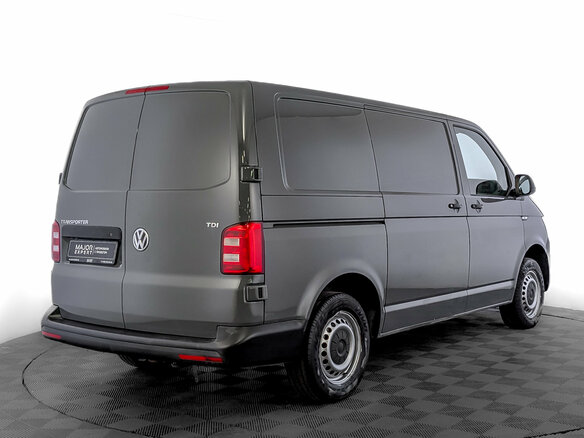 2017 Volkswagen Transporter, серый, 2440000 рублей - вид 4